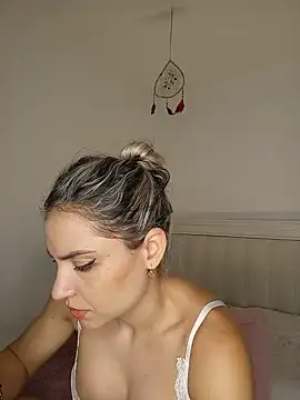 ASHLEY BLAIR online show from August 3, 6:24 pm