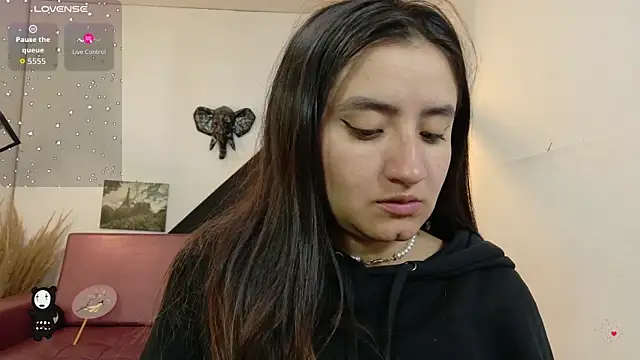 Snapshot of Perla_Campbell chatting on October 13, 1:03 pm Perla Campbell online show from October 13, 1:03 pm