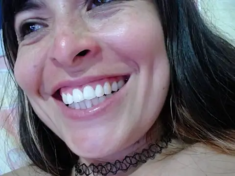Alexandrasaenz online show from June 25, 5:12 am