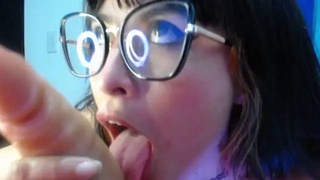 Alexandrasaenz online show from May 2, 10:57 pm