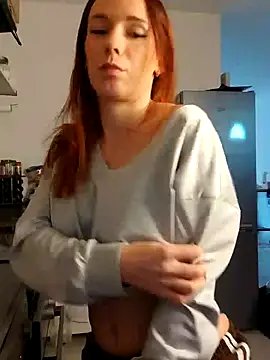 clara-francaise online show from December 17, 3:49 pm