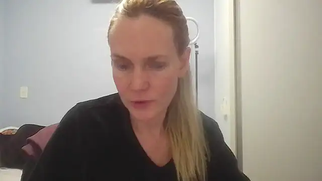 Annylove1 online show from June 22, 12:37 am