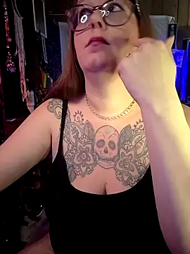 edgexchaos online show from March 12, 4:15 am