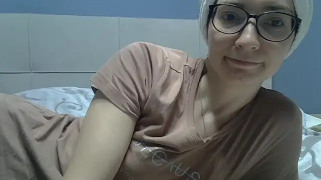 Ashleyspice online show from May 5, 6:16 am