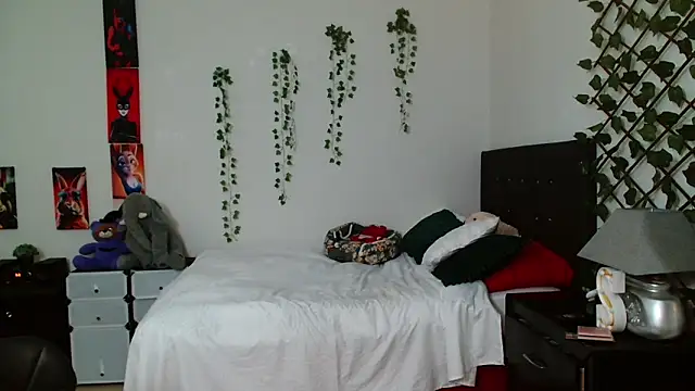 Dama Scarlata18 online show from September 14, 8:29 pm