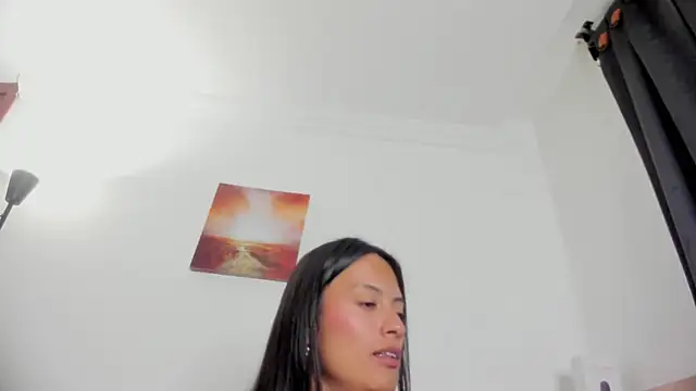 nia  white online show from June 6, 2:29 am