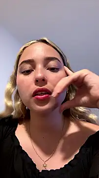 Irisweet  online show from August 5, 5:58 am