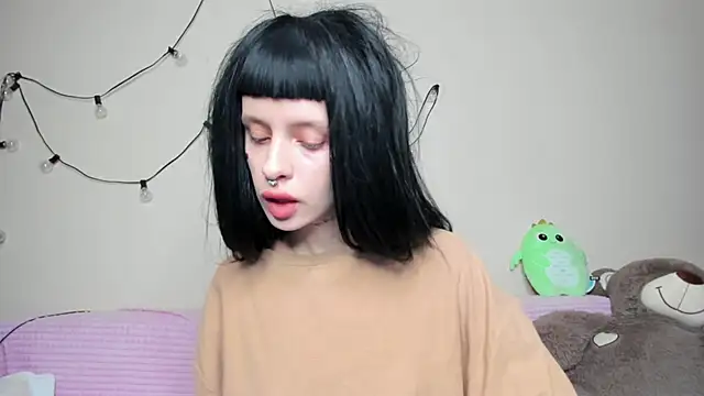 FlowerOfSin2001 online show from September 21, 5:11 pm