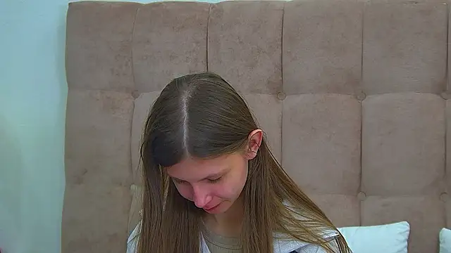 AudreyBarlow online show from March 15, 11:12 am