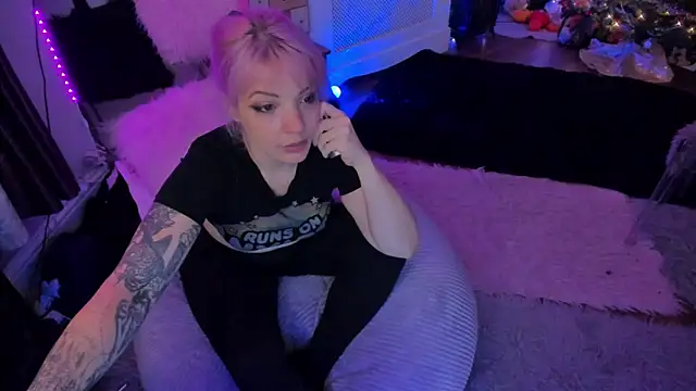 AliceW0lf online show from December 16, 9:09 pm