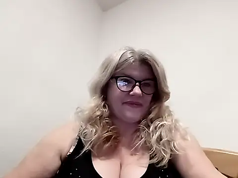 Diana 49 online show from April 4, 10:03 am