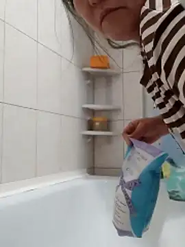 Zulfiya Bruce online show from November 1, 6:12 pm