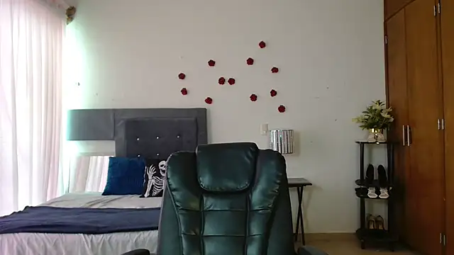 3littleschoolteens online show from July 16, 6:34 pm
