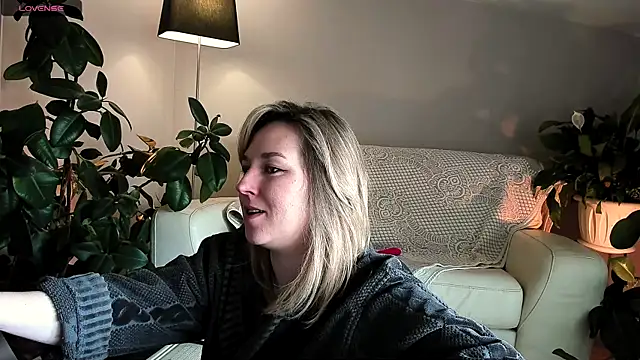 5 in one online show from May 7, 4:50 am