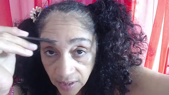 heyline milf online show from March 12, 4:31 pm