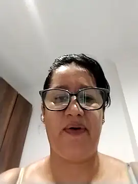 keilymadam online show from April 29, 2:31 pm
