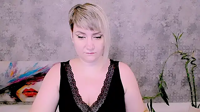 Djullia online show from July 20, 5:54 am