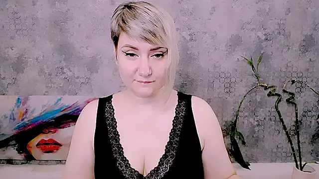 Djullia online show from June 26, 6:03 am