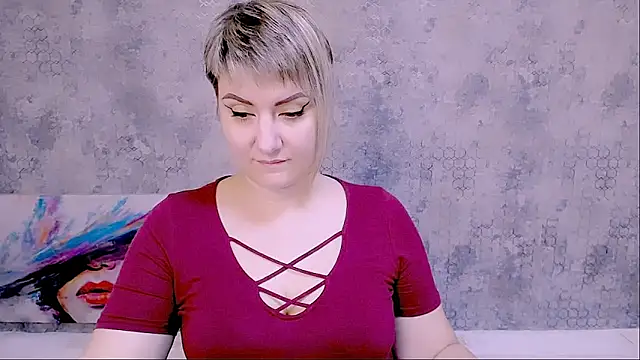 Snapshot of Djullia chatting on October 11, 6:51 am Djullia online show from October 11, 6:51 am
