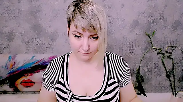 Djullia online show from July 11, 6:24 am