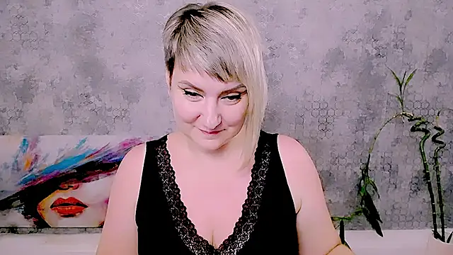 Djullia online show from July 20, 10:39 am