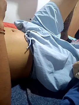 annie-19 online show from December 4, 5:42 am