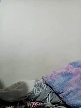 annie-19 online show from January 17, 1:18 pm