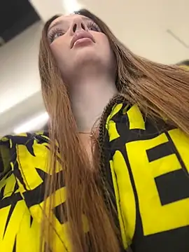 KrisMagnoly online show from March 3, 5:52 pm