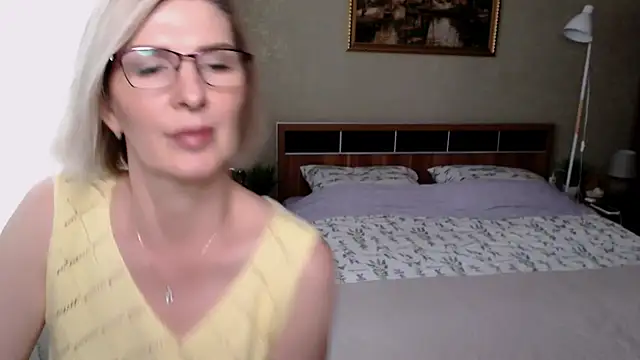 sensualEmilia online show from June 23, 11:19 am