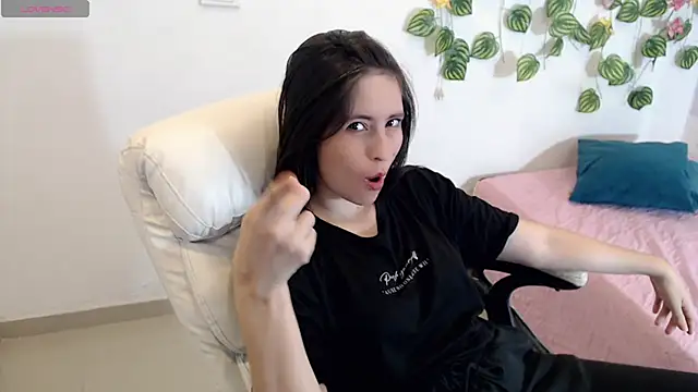 Snapshot of tania_sweet__ chatting on September 14, 3:43 pm tania sweet online show from September 14, 3:43 pm