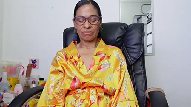 Aries Mature online show from July 2, 3:23 am