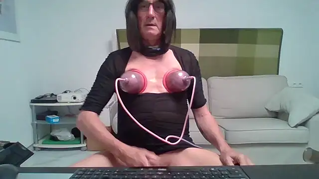 TranseCarmen online show from April 29, 6:27 am