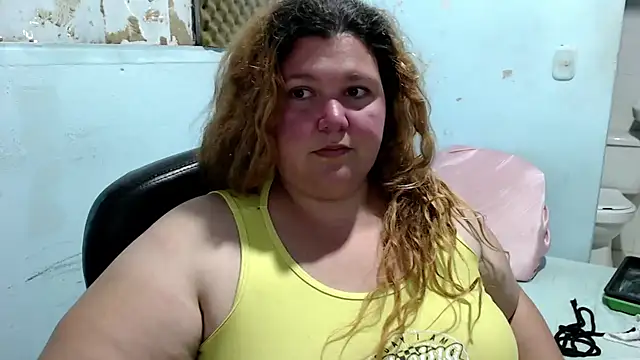 squirt322bbw online show from August 3, 8:25 pm