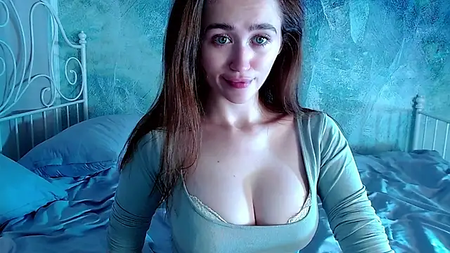 millllina online show from November 15, 2:40 pm