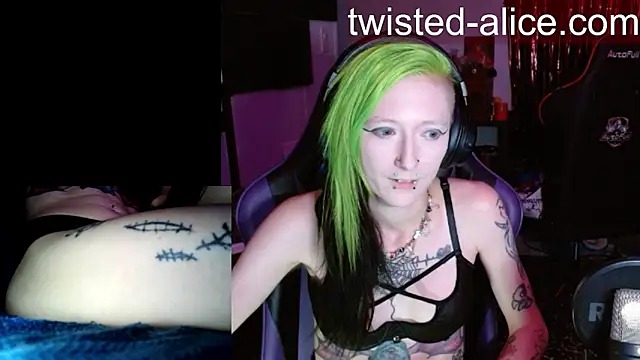 alicewonder09 online show from June 25, 5:12 am