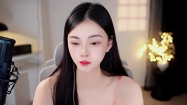 Ocean--Lili online show from July 18, 3:03 pm
