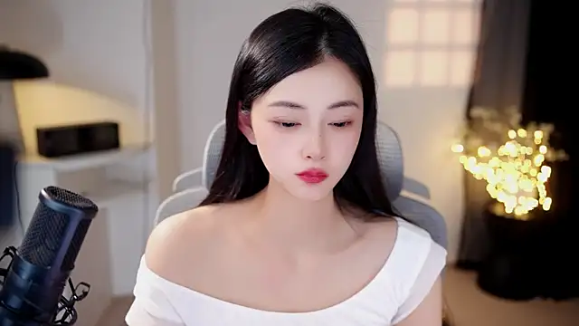 Ocean--Lili online show from July 21, 2:29 pm