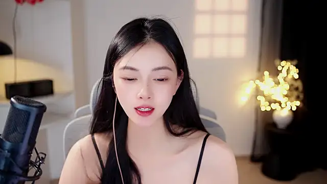 Ocean--Lili online show from July 17, 2:54 pm