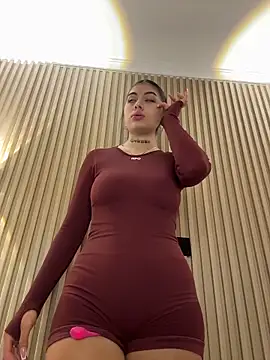 Sarasanders 4 online show from November 15, 4:13 am