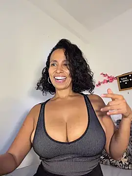 ThaliaGomex online show from July 28, 9:25 pm