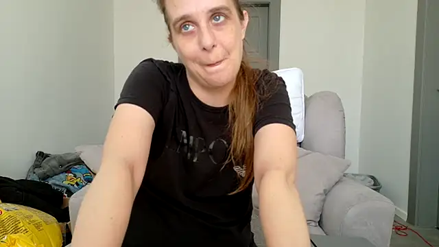Chantalee online show from July 28, 2:24 pm