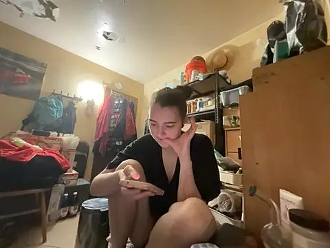 Snowbunnycake 131 online show from June 28, 3:02 am