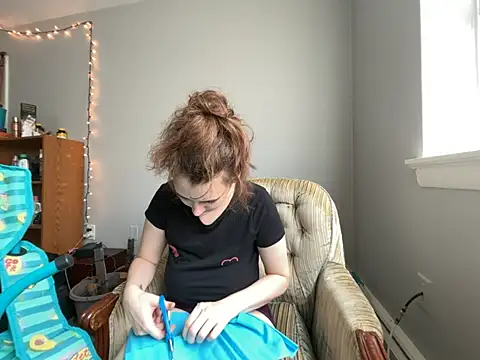Snowbunnycake 131 online show from July 28, 6:31 pm