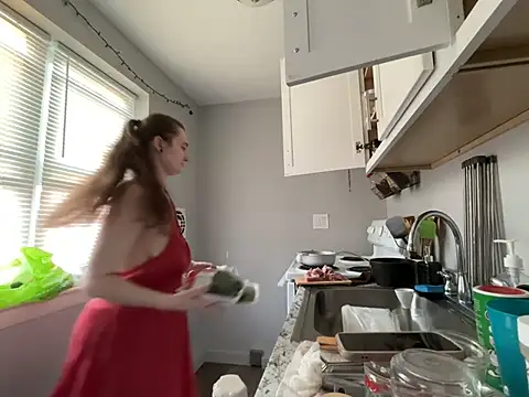 Snowbunnycake 131 online show from July 12, 11:38 pm