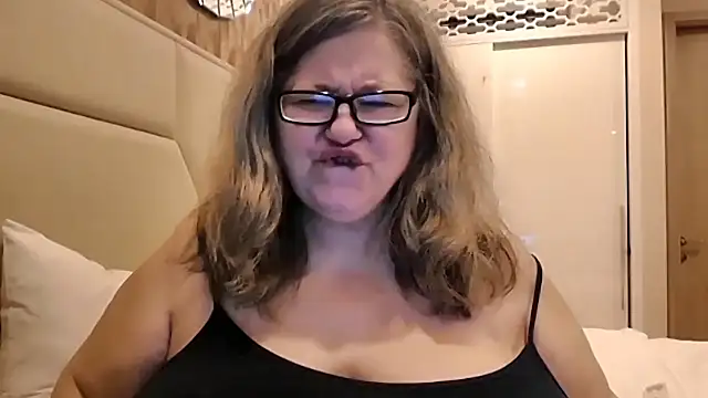 sex2 online show from July 30, 6:20 pm