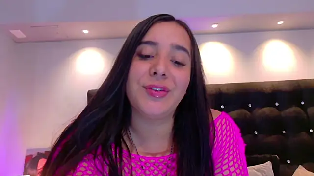 ValenScott1 online show from October 8, 1:48 pm