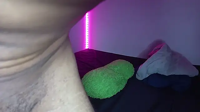 sweet little232 online show from October 26, 10:00 am