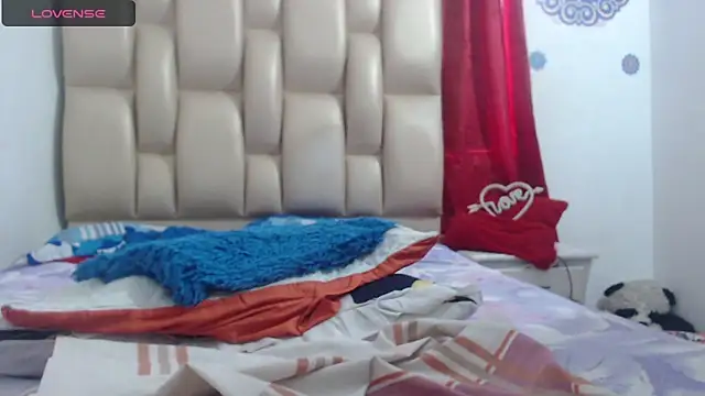 AmmyCollins online show from June 20, 9:51 pm