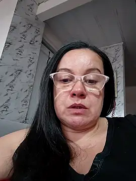 Sonialorens  online show from July 30, 10:54 pm