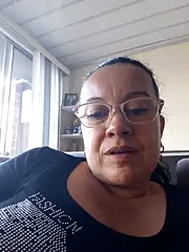Sonialorens  online show from July 27, 10:07 pm